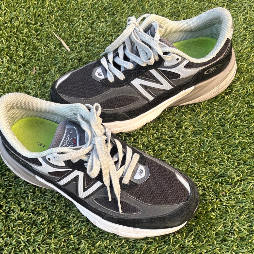 New Balance Black and White Running Shoes